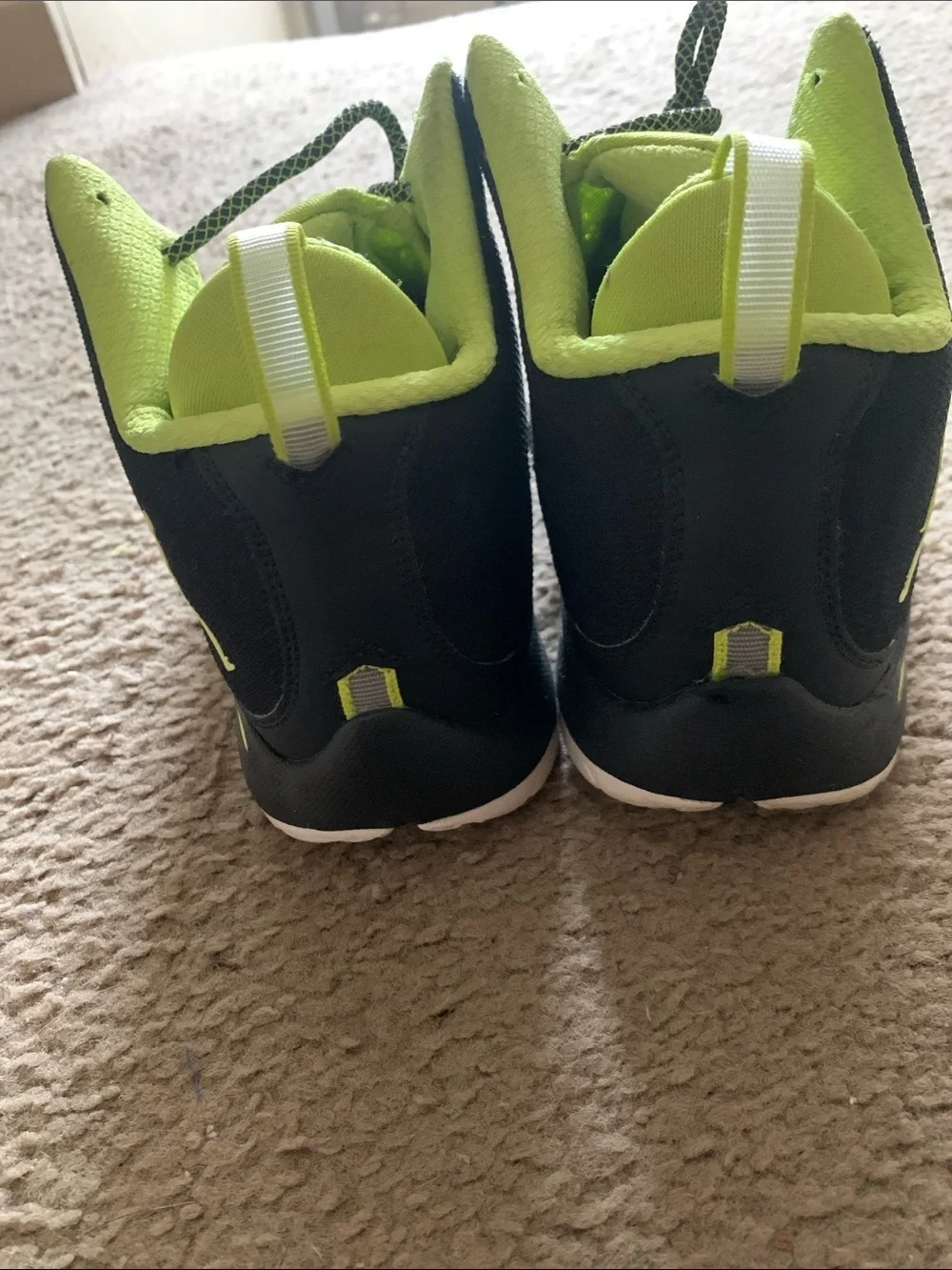 Jordan Super.Fly 2 Men’s Black and Volt High-Top Basketball Shoes